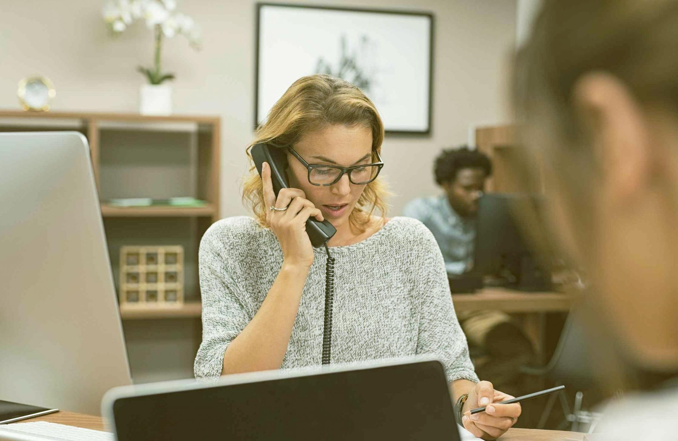 Person reflecting and learning through structured self-awareness program